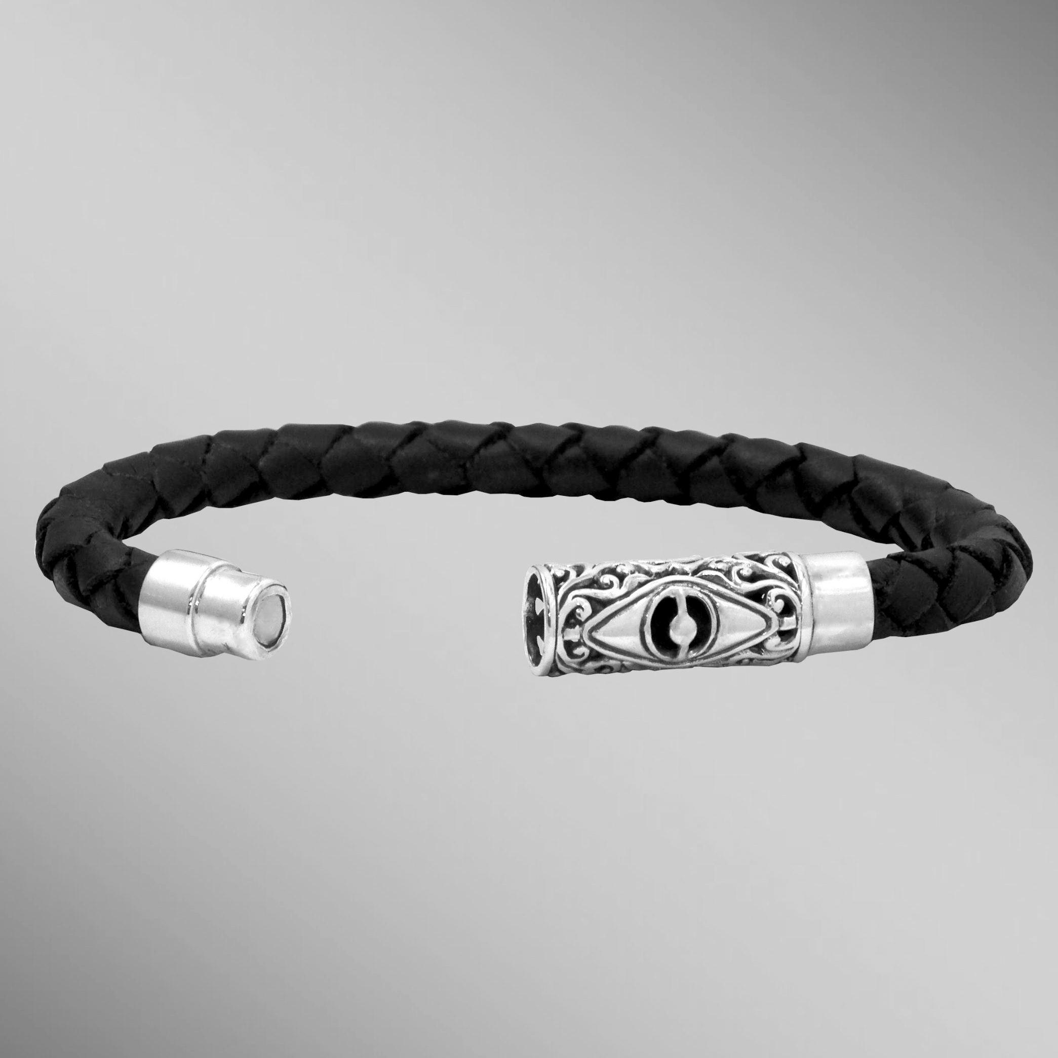 Silver Evil Eye bracelet magnetic clasp.                                                                                                                                                                                                                  